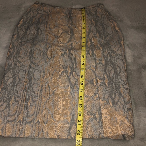 Elie Tahari Skirt Beige & Grey Snake Print Trendy - Picture 11 of 12